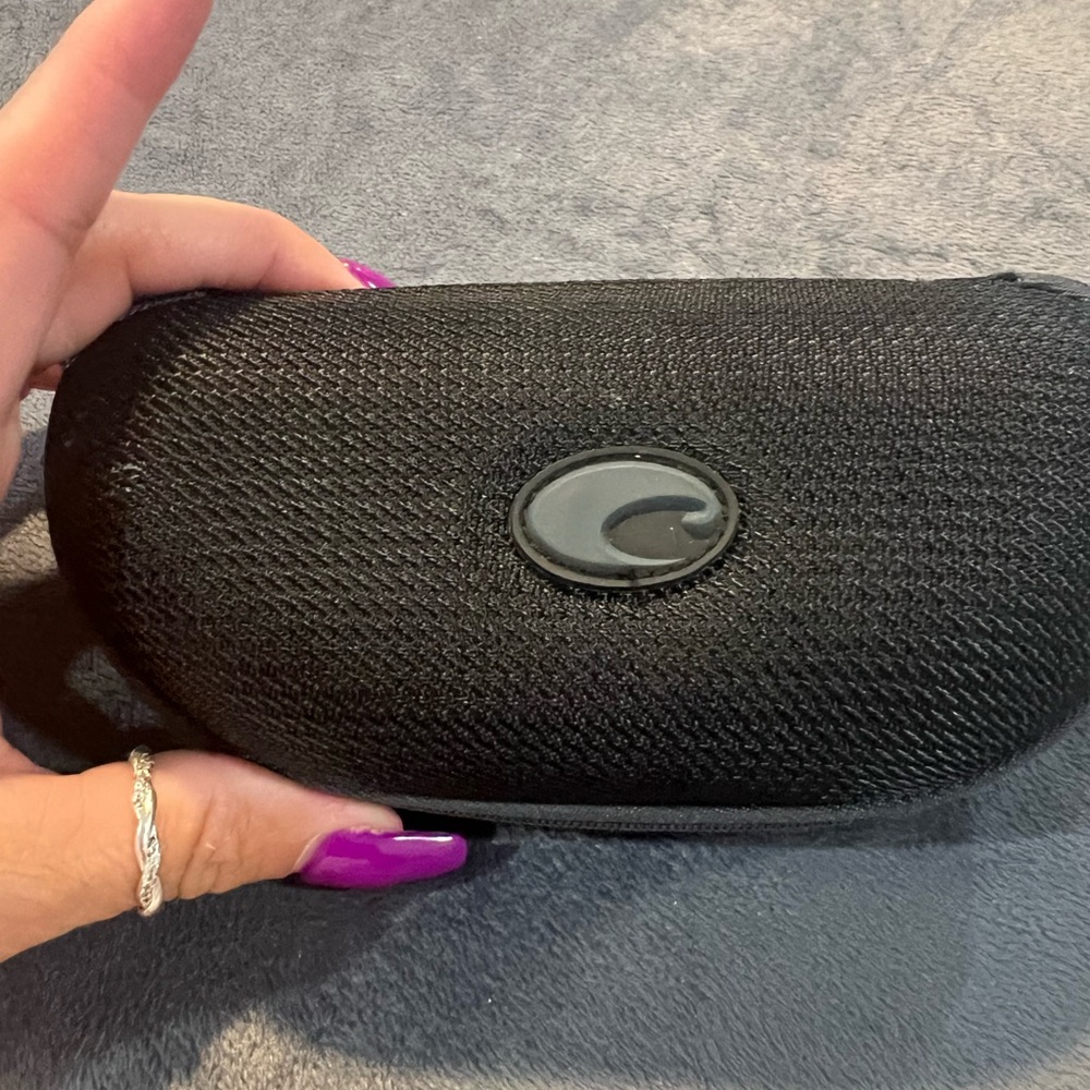 Costa glass case